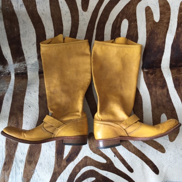 Fabulous Veronica Frye boots, mustard yellow, 10 - Picture 2 of 7